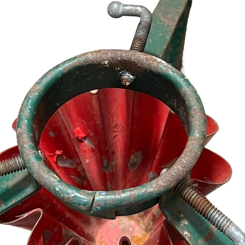 S&B Mfg. Co Milwaukee Christmas Tree Stand Fluted Red Green Metal Vintage 1950's - Picture 4 of 8